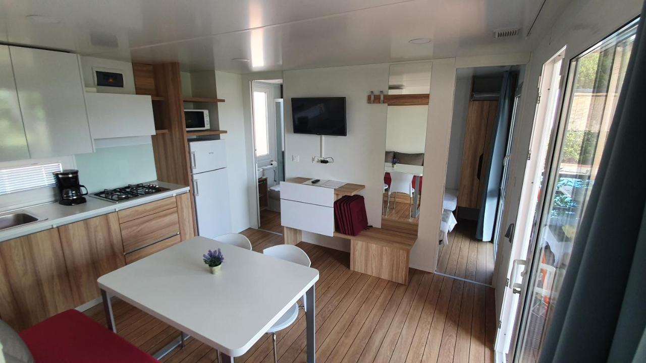 קמפור Mobile Homes Suha Punta מראה חיצוני תמונה
