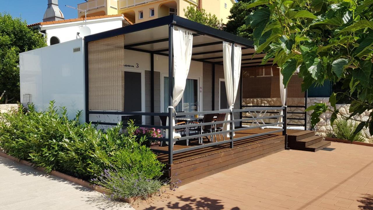 קמפור Mobile Homes Suha Punta מראה חיצוני תמונה
